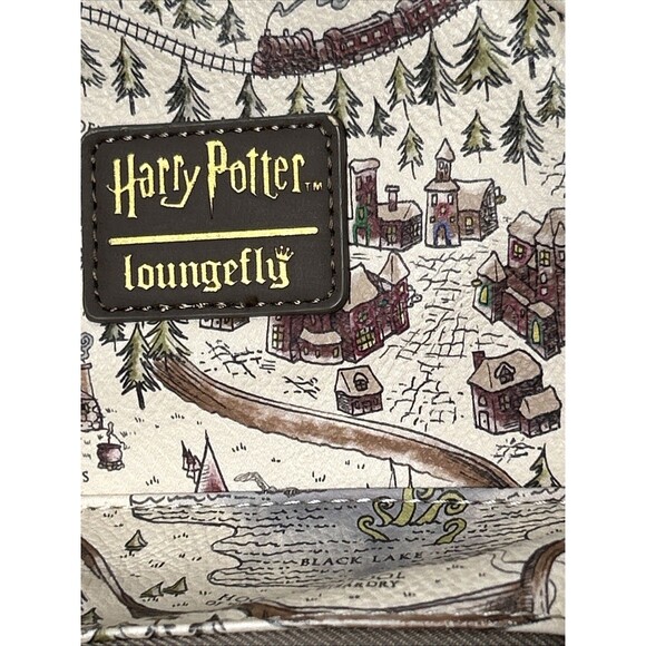 Loungefly Harry Potter School Grounds Map Mini Backpack Hogwarts Map NWOT - Picture 2 of 7